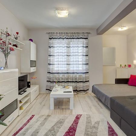 Apartment Biljana Belgrado Exterior foto